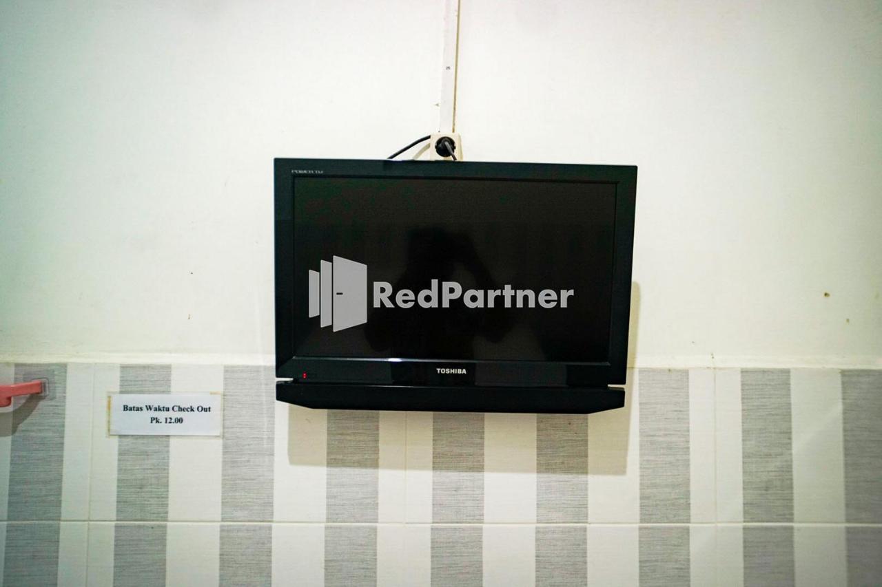 Hoki Homestay Redpartner Surabaya Buitenkant foto